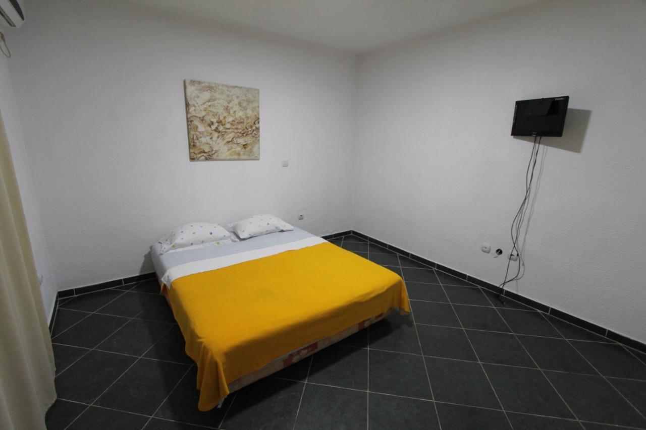 Villa Emeja - Bar - Montenegro Eksteriør bilde