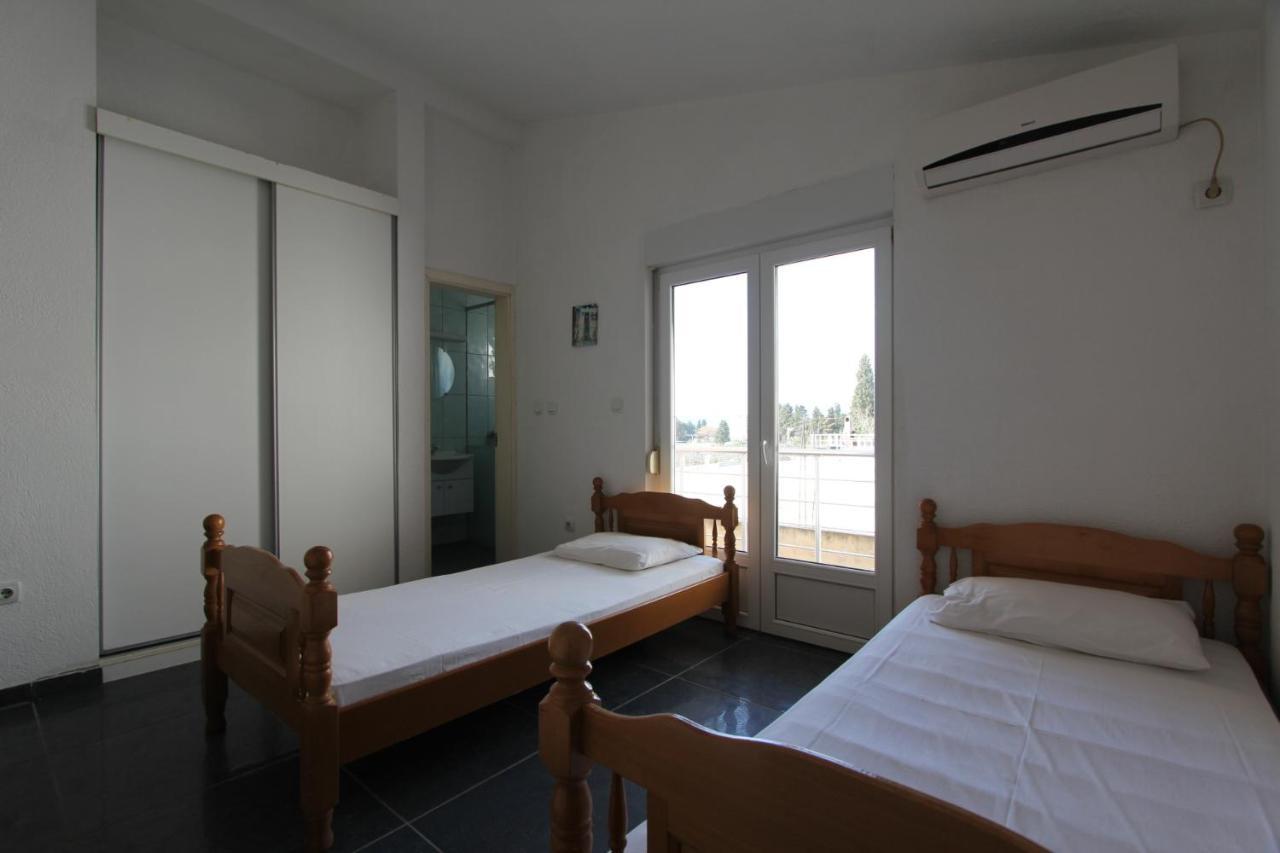 Villa Emeja - Bar - Montenegro Eksteriør bilde