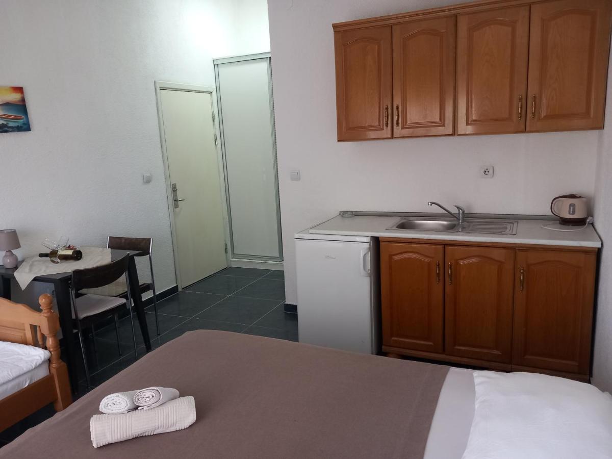 Villa Emeja - Bar - Montenegro Eksteriør bilde