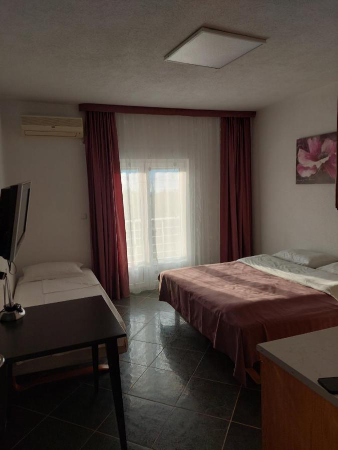 Villa Emeja - Bar - Montenegro Eksteriør bilde